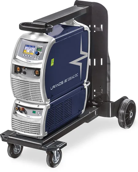 Böhler URANOS NX 3200 AC/DC, zestaw wodny, spawarka TIG, widok z przodu, Spawlab