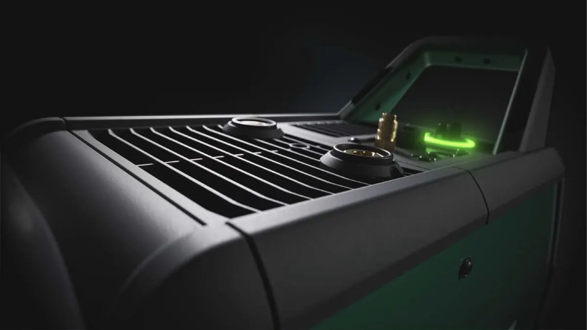 Migatronic CenTIG Pro 300 AC/DC, schowek na akcesoria pod pokrywą źródła, Spawlab